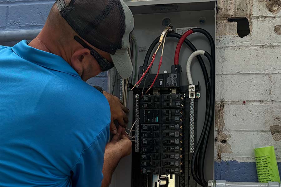 Expert Electrician in Ocoee